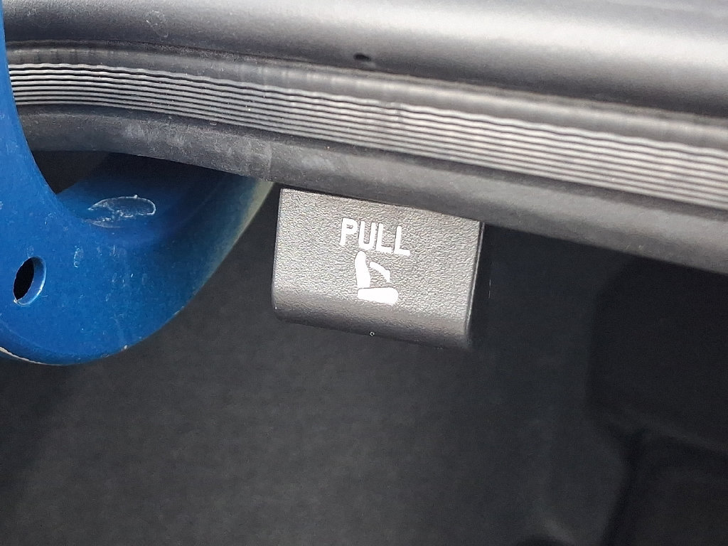 Used 2023 Hyundai Elantra SEL FWD image 28