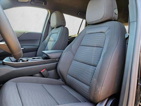 New 2026 Chevrolet Equinox LT w/ Safety and Technology Package image 4