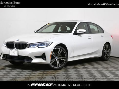 Used 2022 BMW 330i xDrive Sedan w/ Premium Package AWD/4WD image 1