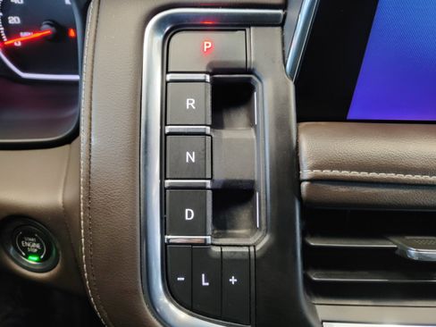 Used 2021 Chevrolet Tahoe LT image 24