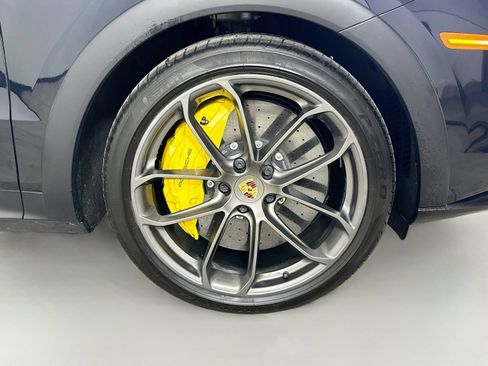 Used 2023 Porsche Cayenne Turbo GT AWD/4WD image 10