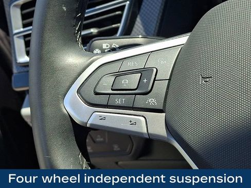 Used 2024 Volkswagen Atlas Peak Edition SEL AWD/4WD image 7