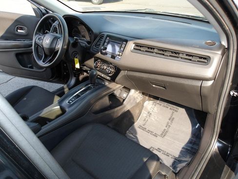 Used 2017 Honda HR-V LX image 13