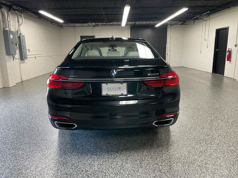Used 2018 BMW 750i xDrive AWD/4WD image 7