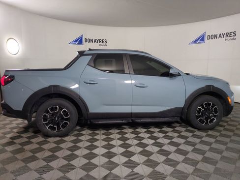 Used 2023 Hyundai Santa Cruz SEL Premium image 9