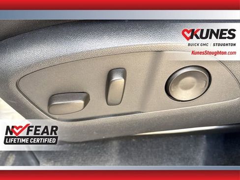 Used 2025 Chevrolet Traverse Z71 w/ Enhanced Driving Package image 33