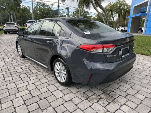 Used 2023 Toyota Corolla LE w/ LE Convenience Package FWD image 34
