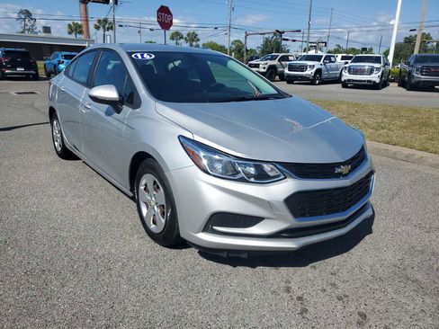 Used 2016 Chevrolet Cruze LS FWD image 8