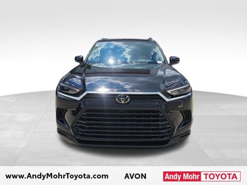 Certified 2024 Toyota Grand Highlander AWD image 3