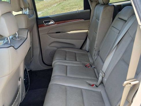 Used 2012 Jeep Grand Cherokee Overland AWD/4WD image 9