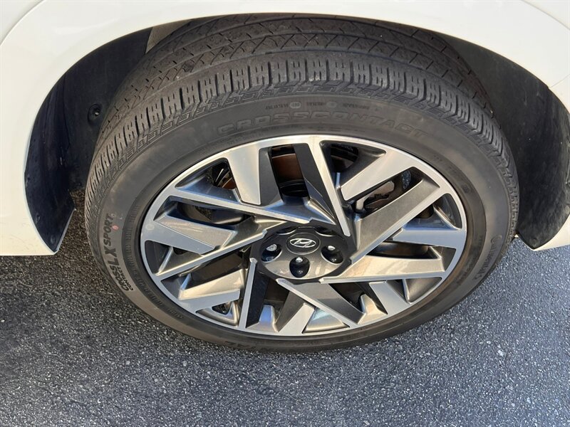Used 2023 Hyundai Santa Fe Calligraphy AWD/4WD image 11