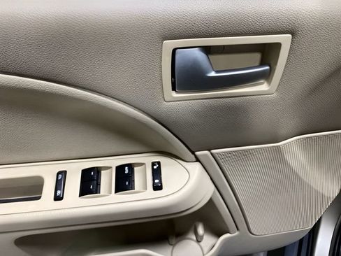 Used 2005 Mercury Montego Luxury FWD image 10