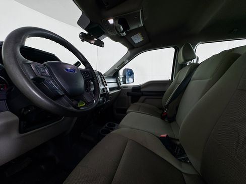 Used 2020 Ford F250 XL w/ Power Equipment Group image 19