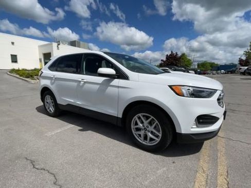 Used 2022 Ford Edge SEL w/ Convenience Package AWD/4WD image 2