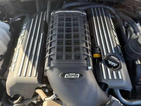 Used 2016 Dodge Challenger SRT w/ Technology Group image 25