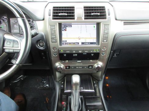 Used 2020 Lexus GX 460 Premium image 41
