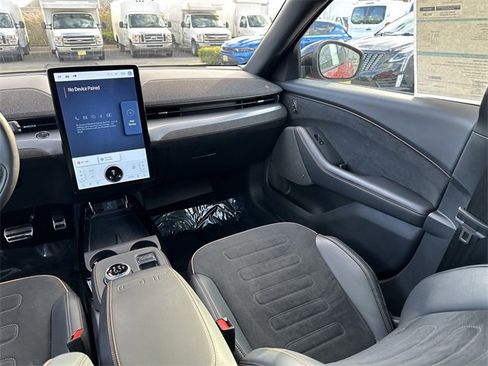 Certified 2023 Ford Mustang Mach-E GT image 17