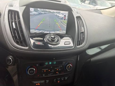 Used 2017 Ford Escape Titanium w/ Equipment Group 301A FWD image 18