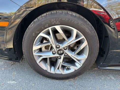 Certified 2023 Hyundai Sonata SEL w/ Convenience Package FWD image 5