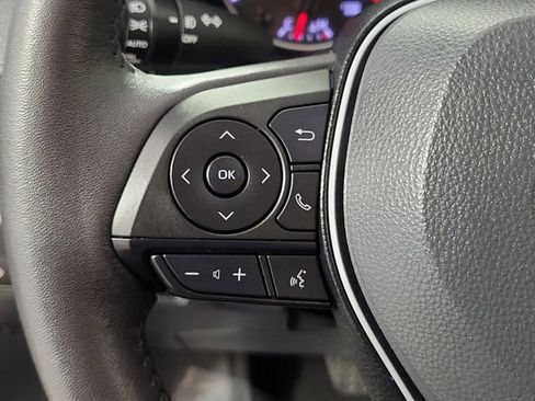 Used 2022 Toyota RAV4 XLE Premium FWD image 25