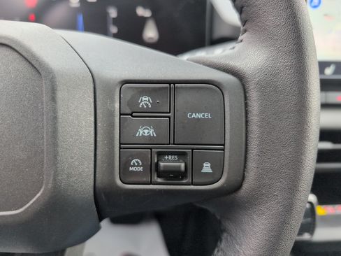 Used 2026 Toyota RAV4 XLE Premium AWD/4WD image 20