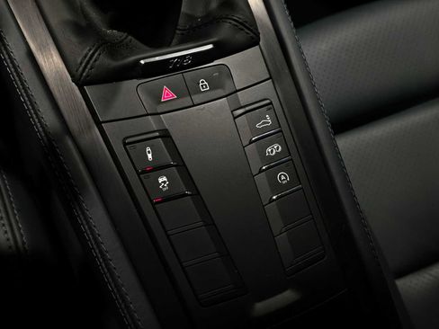 Used 2024 Porsche 718 Cayman GT4 image 22