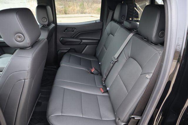 New 2025 Chevrolet Colorado Trail Boss w/ Midnight Edition AWD/4WD image 12