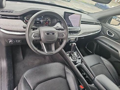 Used 2024 Jeep Compass Latitude AWD/4WD image 15