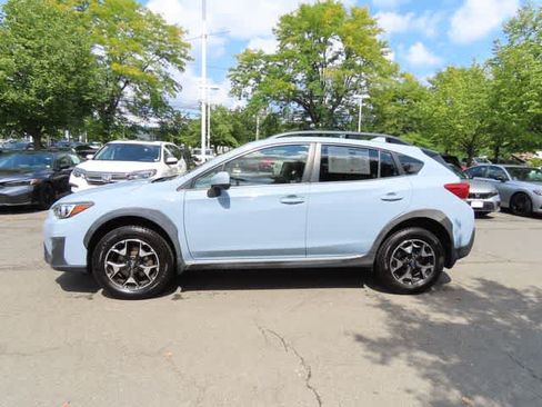 Used 2019 Subaru Crosstrek 2.0i Premium w/ Moonroof Package AWD/4WD image 3