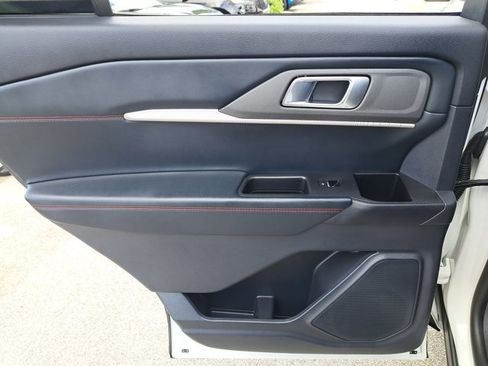 Certified 2025 Ford Explorer ST-Line w/ Premium Package image 14