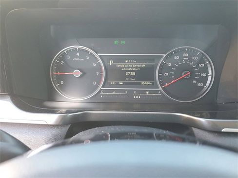 Used 2023 Kia Sorento S image 24