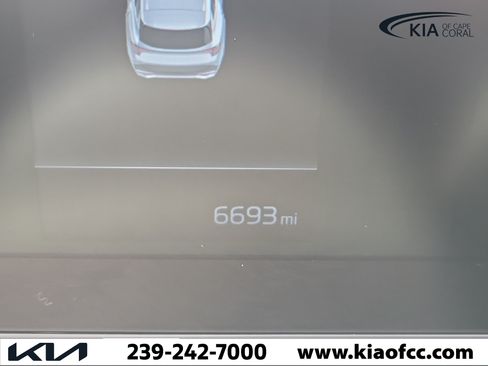 Certified 2025 Kia Sportage LX FWD image 27