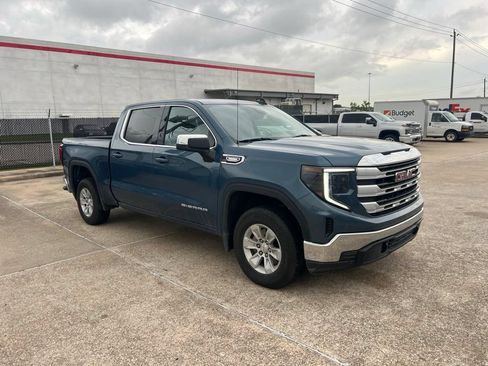 Used 2024 GMC Sierra 1500 SLE AWD/4WD image 3