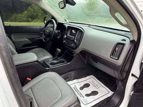 Used 2016 Chevrolet Colorado W/T RWD image 13