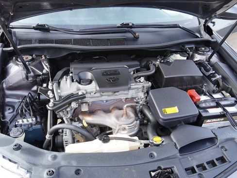 Used 2013 Toyota Camry SE image 14