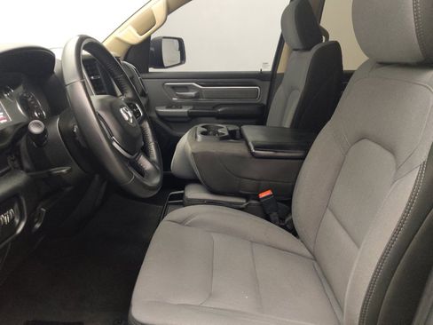 Used 2019 RAM 1500 Big Horn RWD image 17