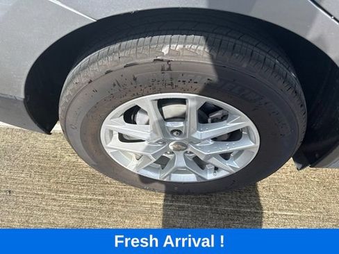 Used 2023 Chevrolet Equinox LT FWD image 20
