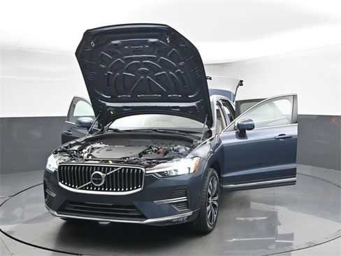 Used 2022 Volvo XC60 B6 Inscription w/ Advanced Package image 53