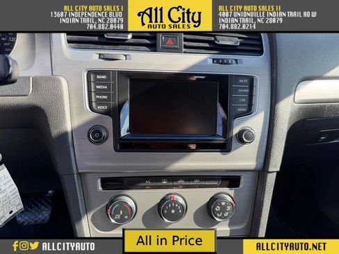 Used 2015 Volkswagen Golf S image 14