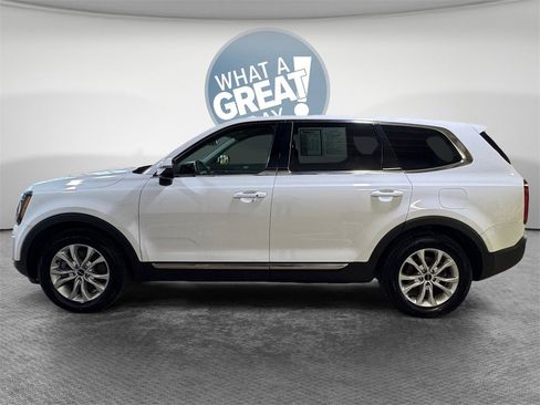 Certified 2022 Kia Telluride LX image 7