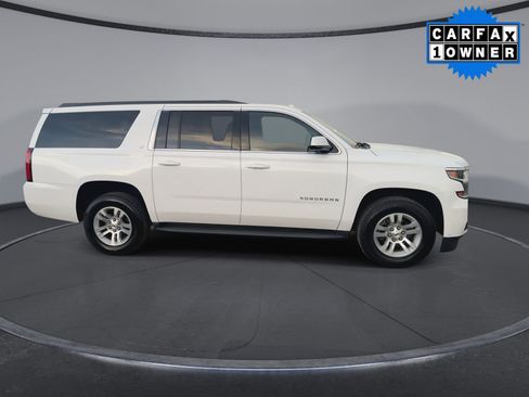 Used 2019 Chevrolet Suburban LT w/ Luxury Package image 9