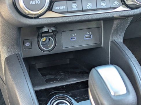 New 2025 Nissan Versa SR image 16