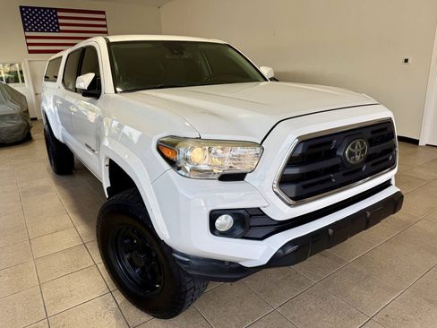 Used 2019 Toyota Tacoma SR5 RWD image 3