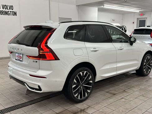 New 2026 Volvo XC60 B5 Ultra w/ Climate Package image 5