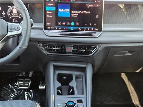 New 2026 Volkswagen Tiguan SE R-Line FWD image 13