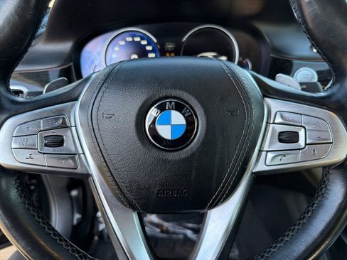 Used 2018 BMW 750i xDrive image 20