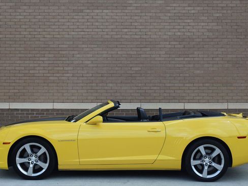Used 2011 Chevrolet Camaro SS w/ RS Package RWD image 2