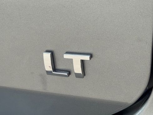 Certified 2024 Chevrolet Equinox LT FWD image 32