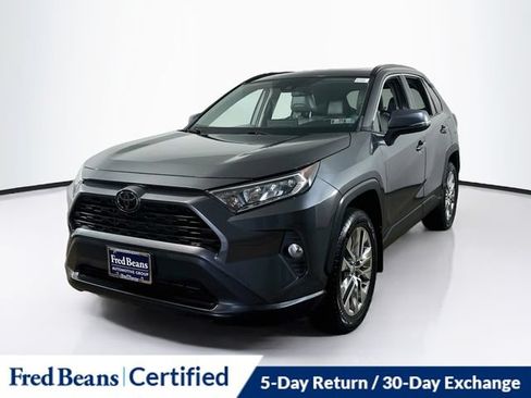 Used 2021 Toyota RAV4 XLE Premium AWD/4WD image 3