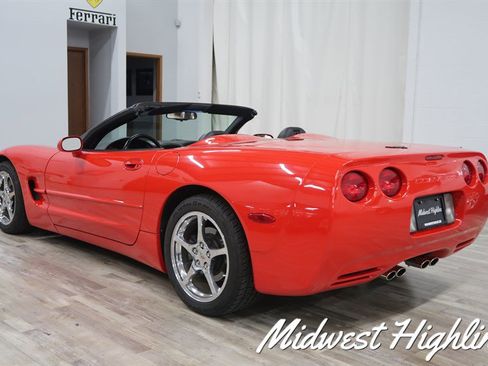 Used 2000 Chevrolet Corvette Convertible w/ Memory Pkg image 9